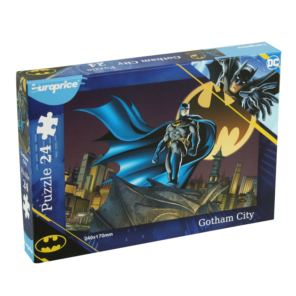Caixa do Puzzle 24 Pcs Batman - Gotham City. Exibe o Batman no topo de um prédio com a sua capa a esvoaçar, pronto para mais uma batalha.