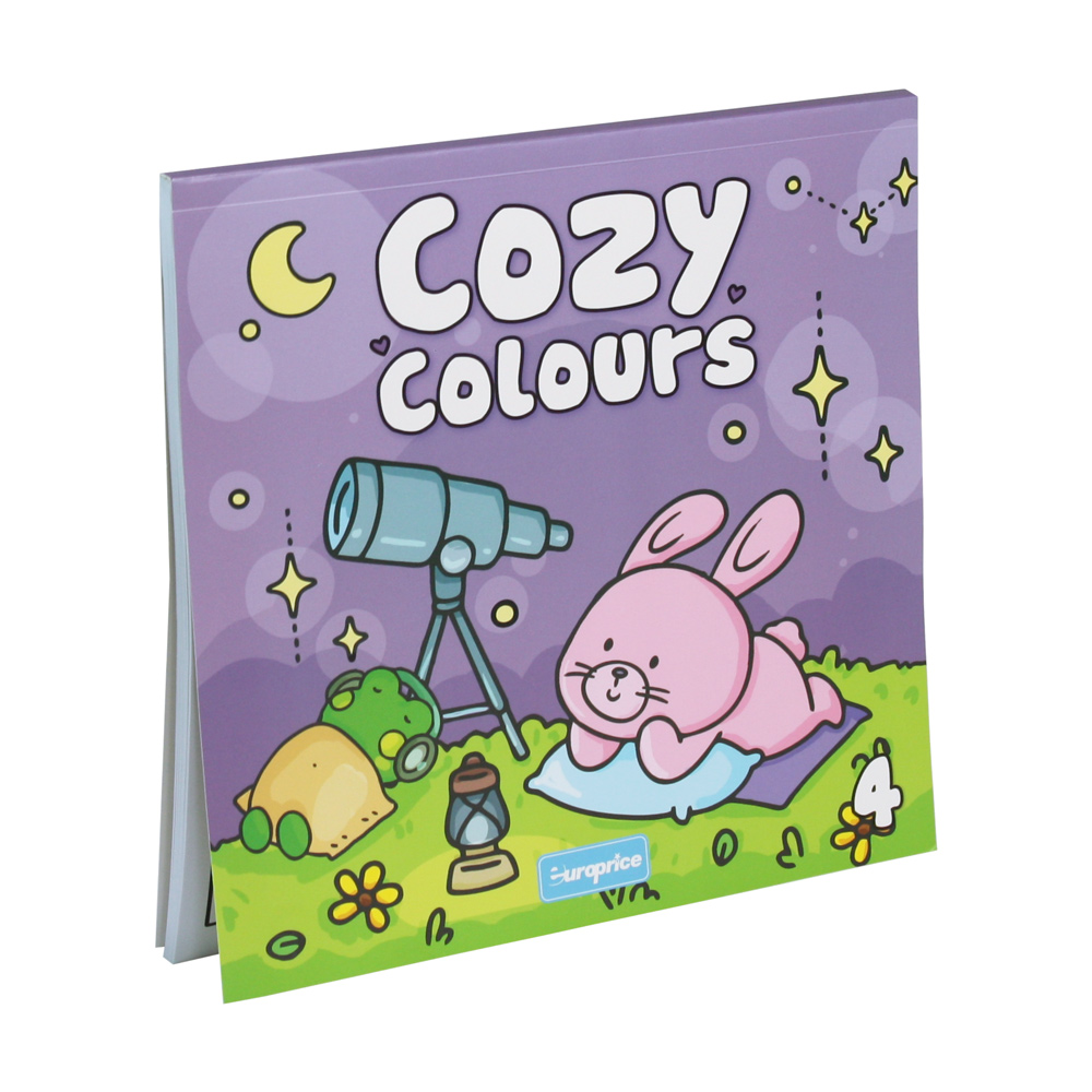 Capa do livro Cozy Colours 4. Com fundo roxo. Apresenta dois amigos a observarem as estralas.